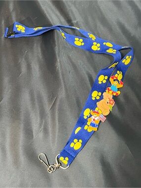 2008 Build-a-Bear Staff Lanyard w/ Enamel Bear Pins